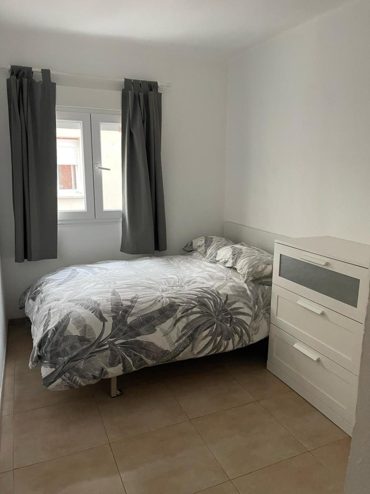 Castellon Apartment Basic Castellon de la Plana Ngoại thất bức ảnh